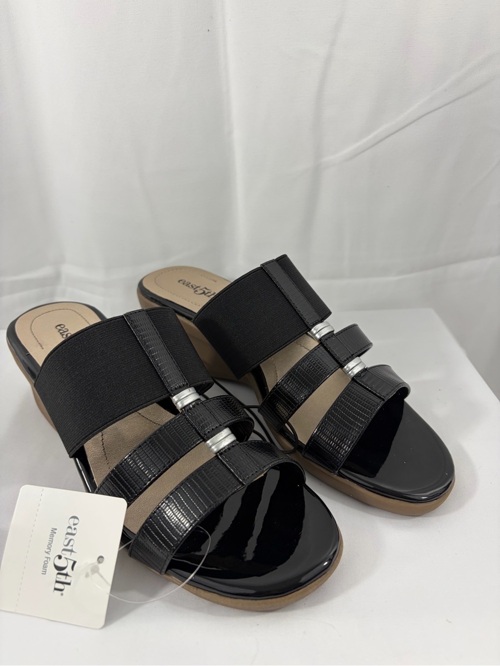NWT East 5th Women’s Size 5.5 Black Slide Sandals
